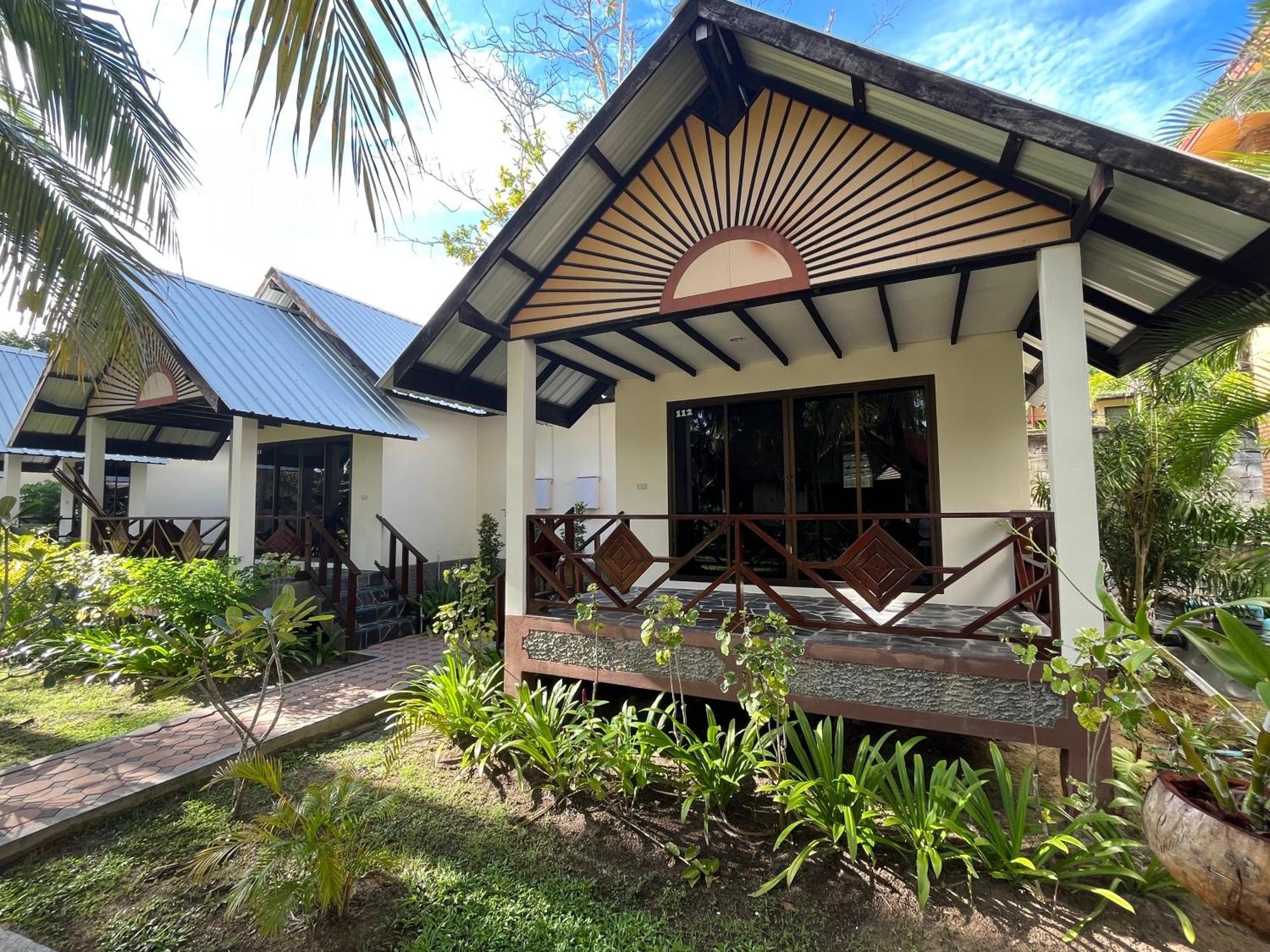 Noble House Beach Resort Ko Lanta Exterior foto