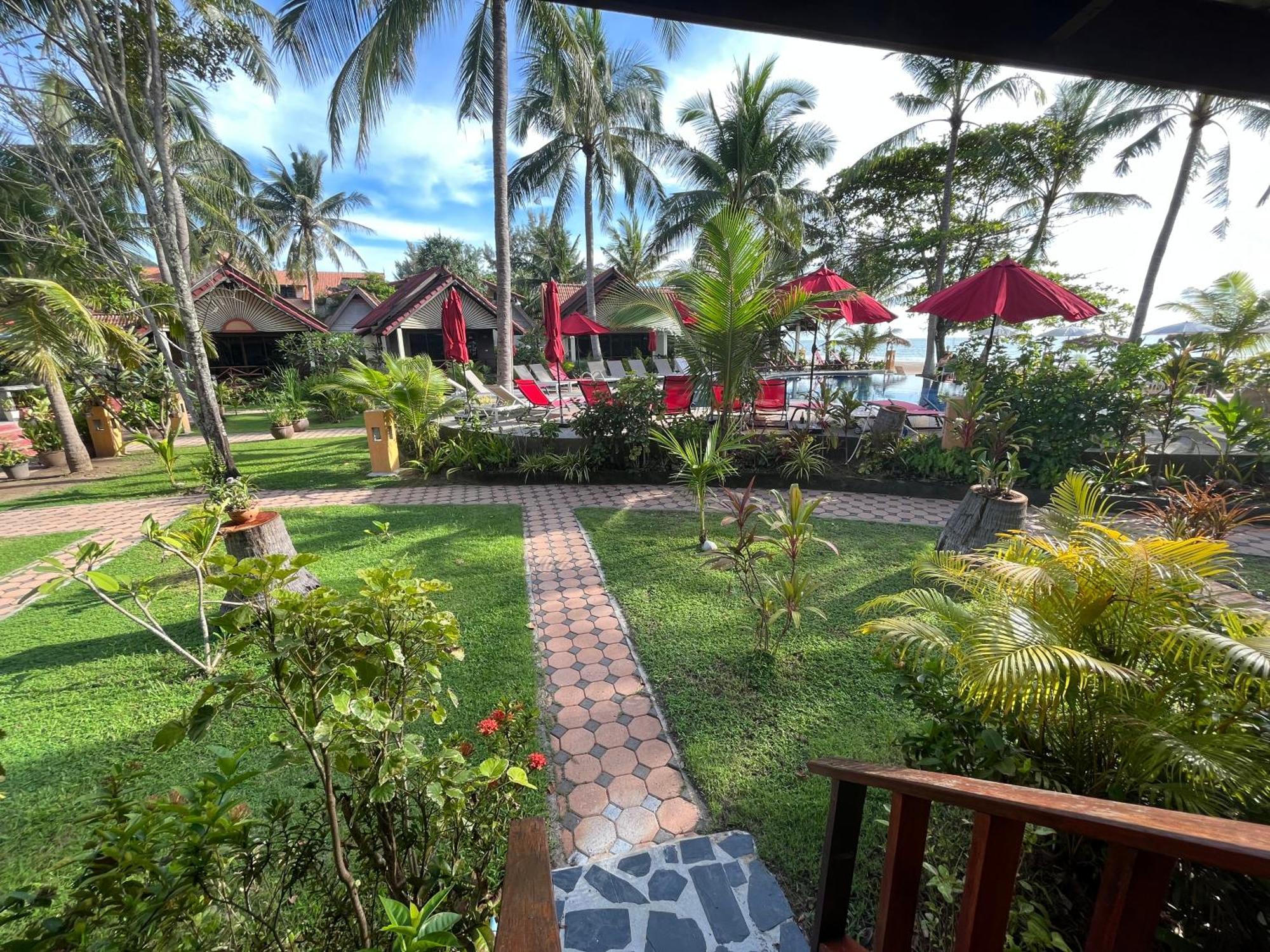 Noble House Beach Resort Ko Lanta Exterior foto