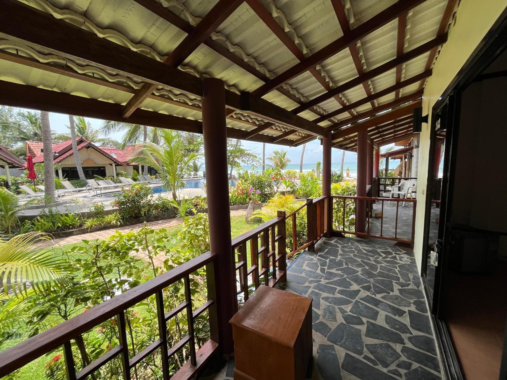 Noble House Beach Resort Ko Lanta Exterior foto