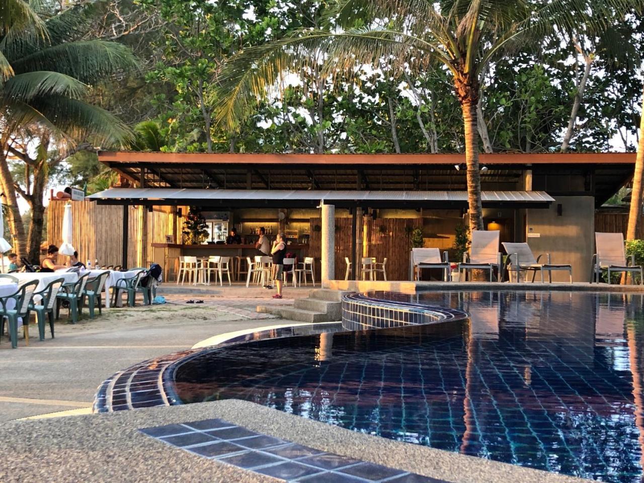 Noble House Beach Resort Ko Lanta Exterior foto